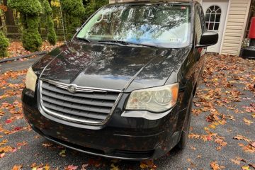 2008 Chrysler Town & Country For Sale