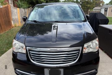 2013 Chrysler Town & Country For Sale