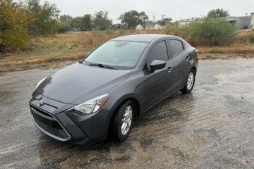 2017 Toyota Yaris For Sale